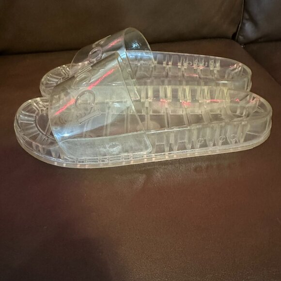 Gucci Transparent Rubber Logo Slides - Picture 3 of 11